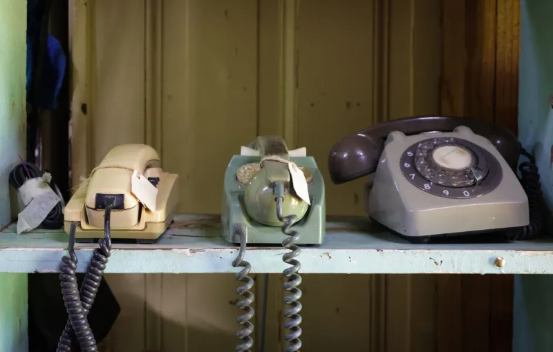 Two Rings and the Whole Street Knew: The Telephone Tree That Held Neighborhoods Together